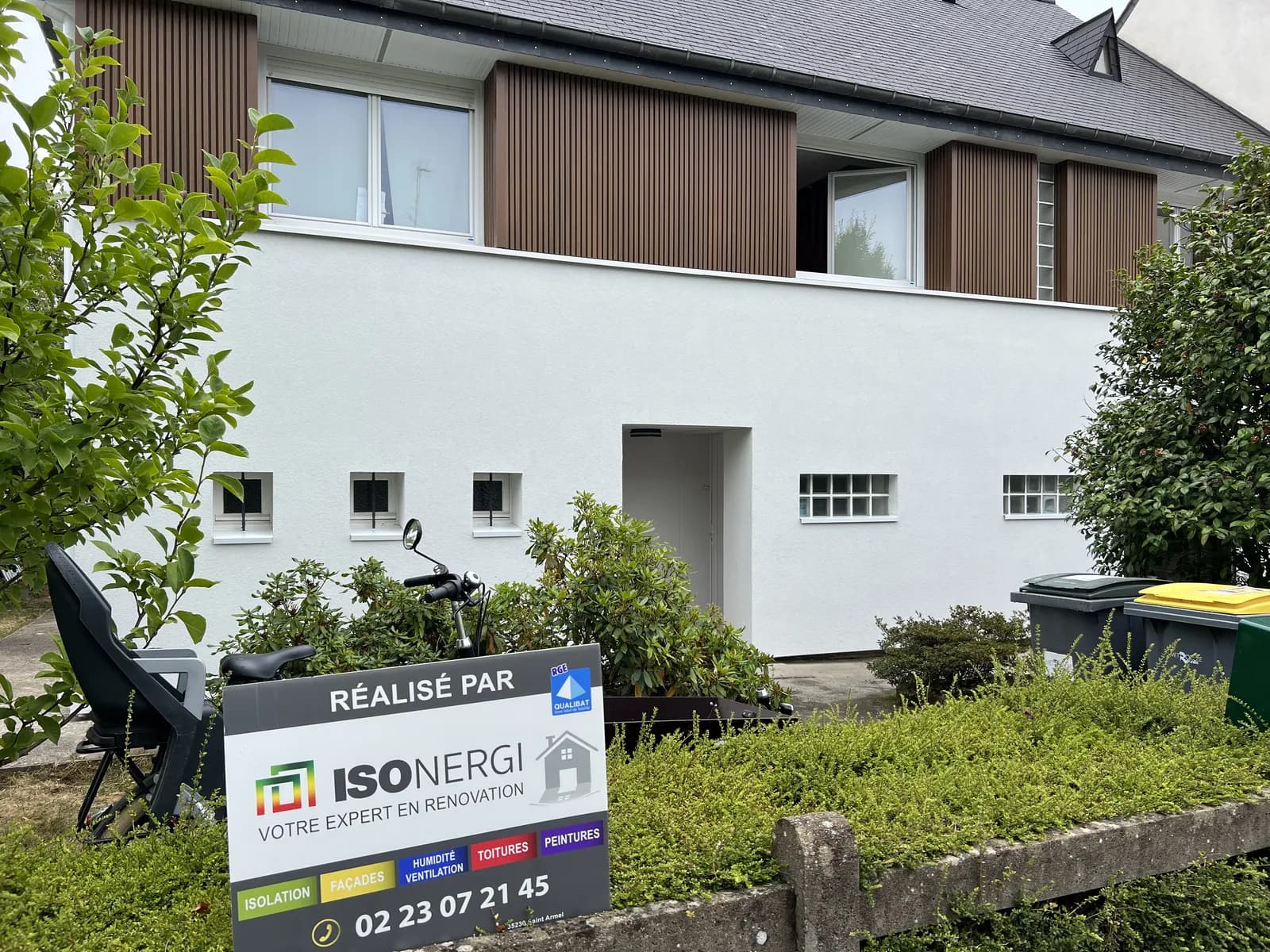 Chantier d'isolation thermique par l'extérieur réalisé par ISONERGI en Ille-et-Vilaine