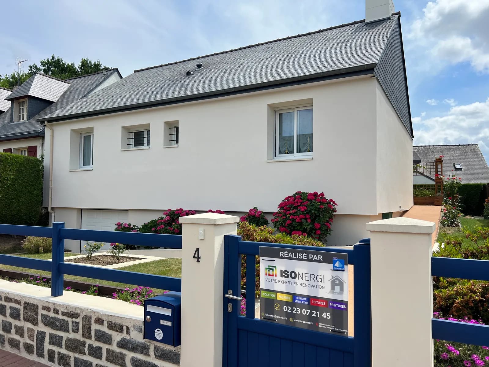 Chantier d'isolation thermique par l'extérieur réalisé par ISONERGI en Ille-et-Vilaine