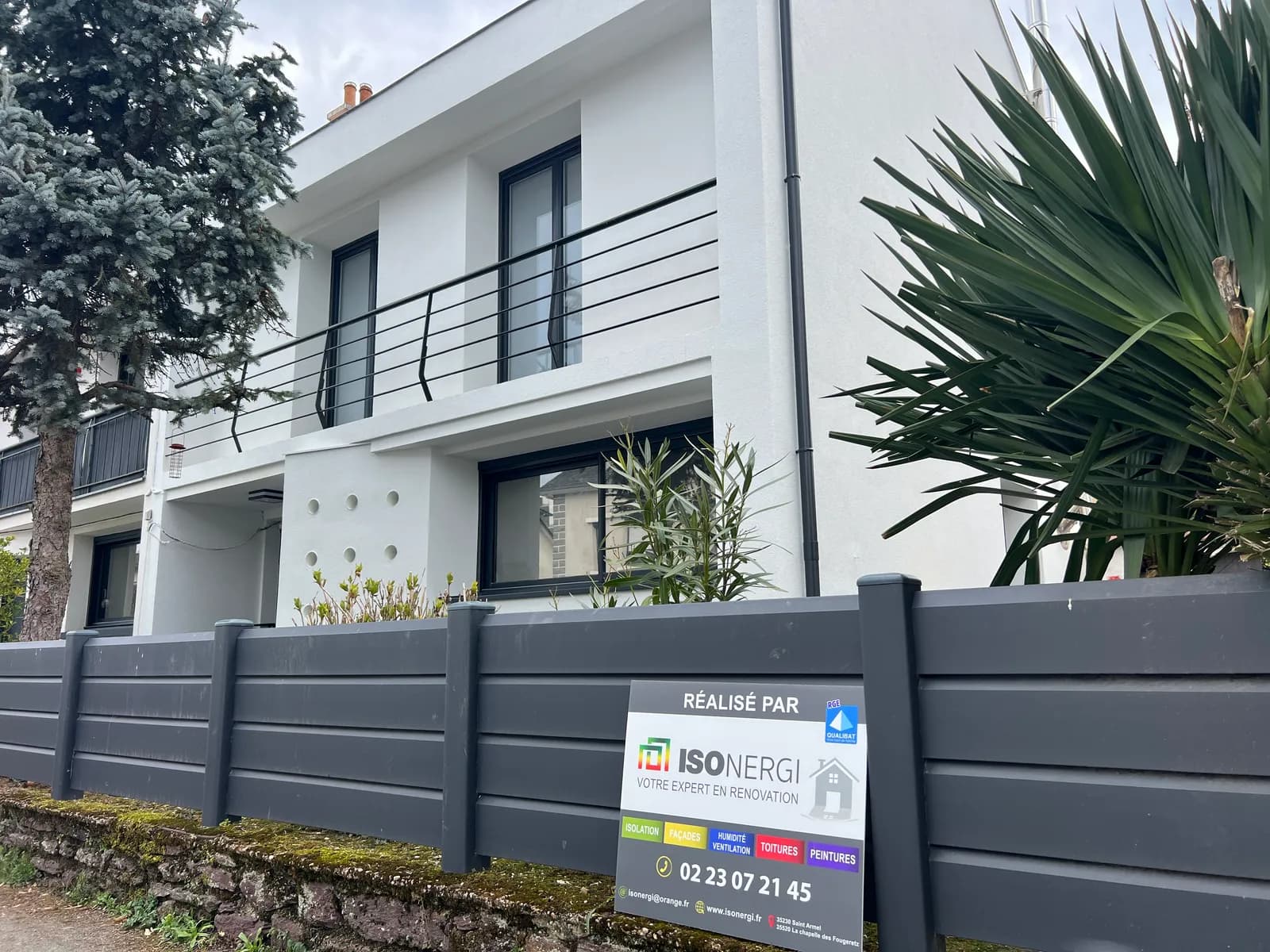 Chantier d'isolation thermique par l'extérieur réalisé par ISONERGI en Ille-et-Vilaine