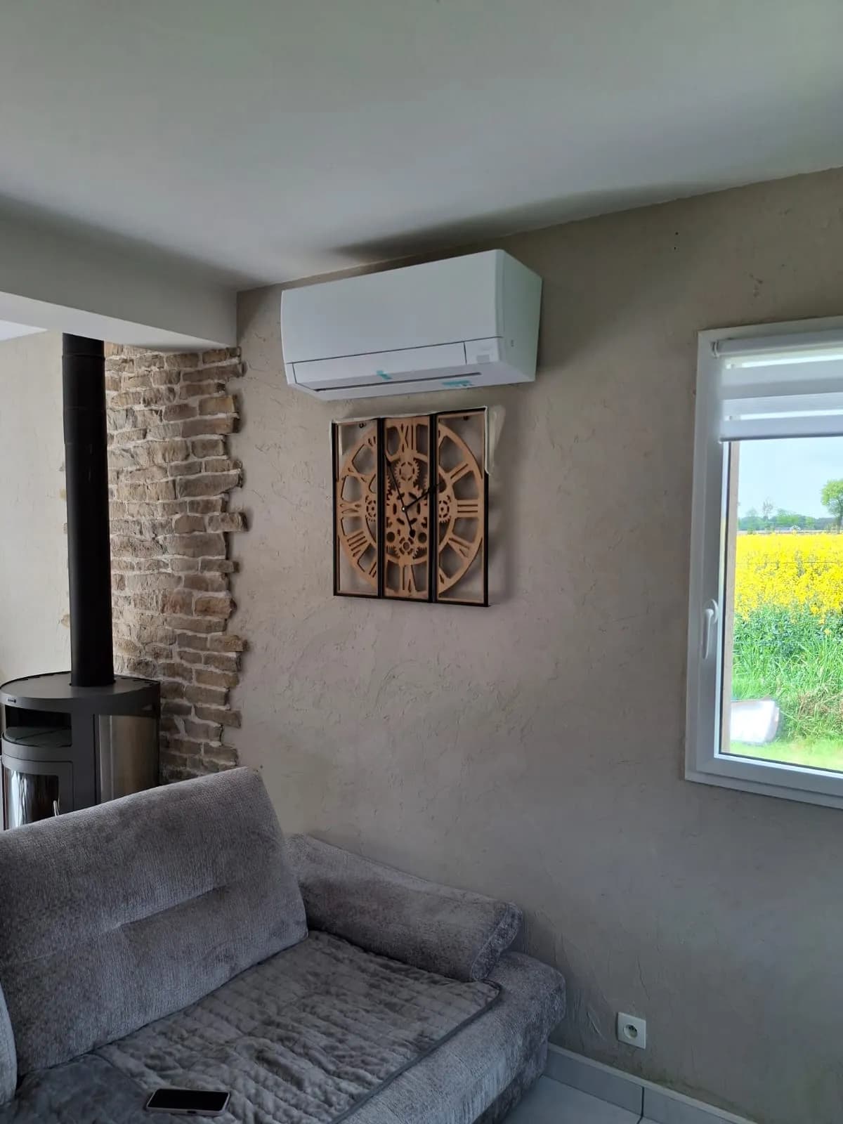 Installation de pompe à chaleur réalisée par ISONERGI dans la région de Rennes