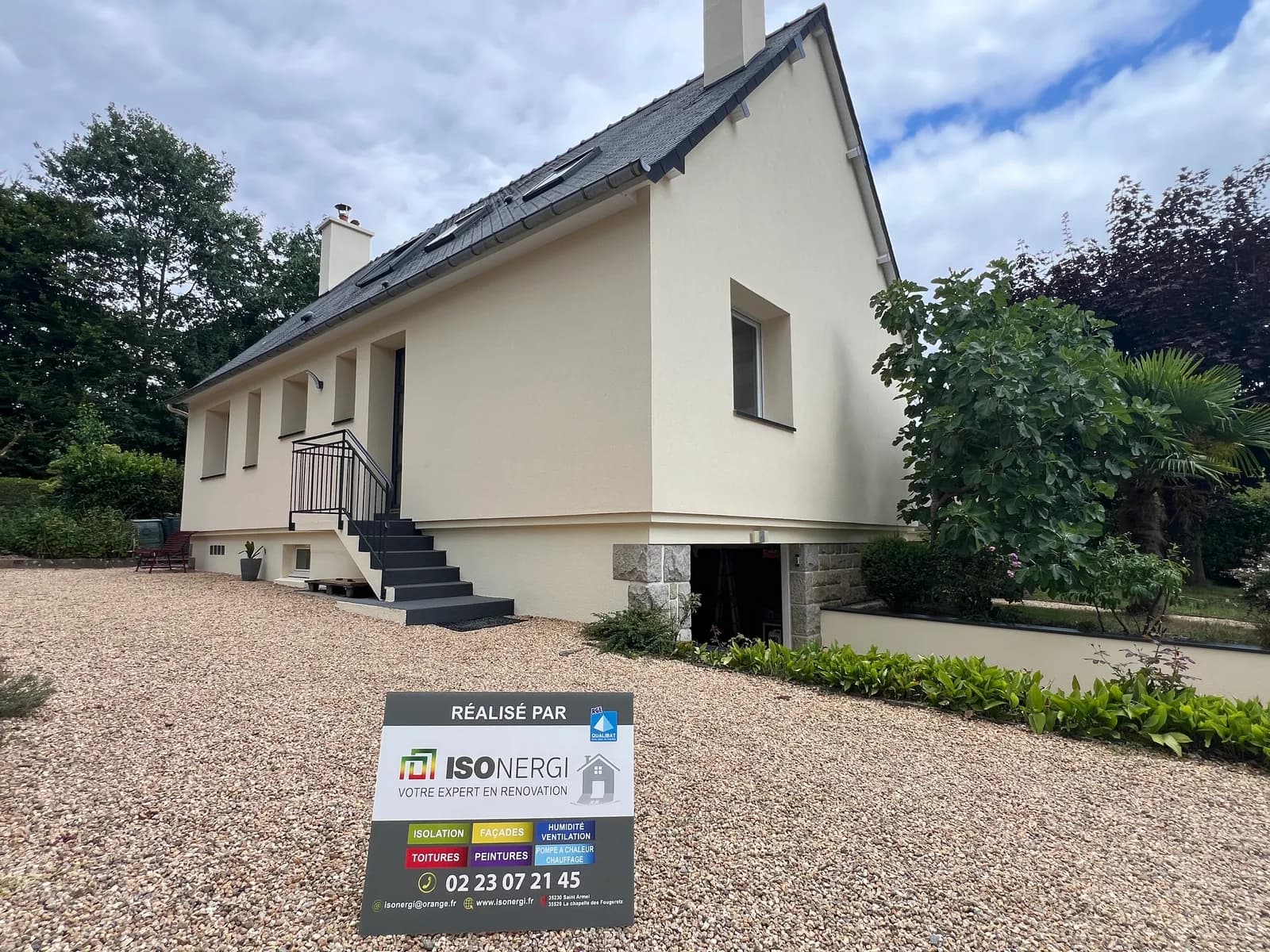 Chantier d'isolation thermique par l'extérieur réalisé par ISONERGI en Ille-et-Vilaine