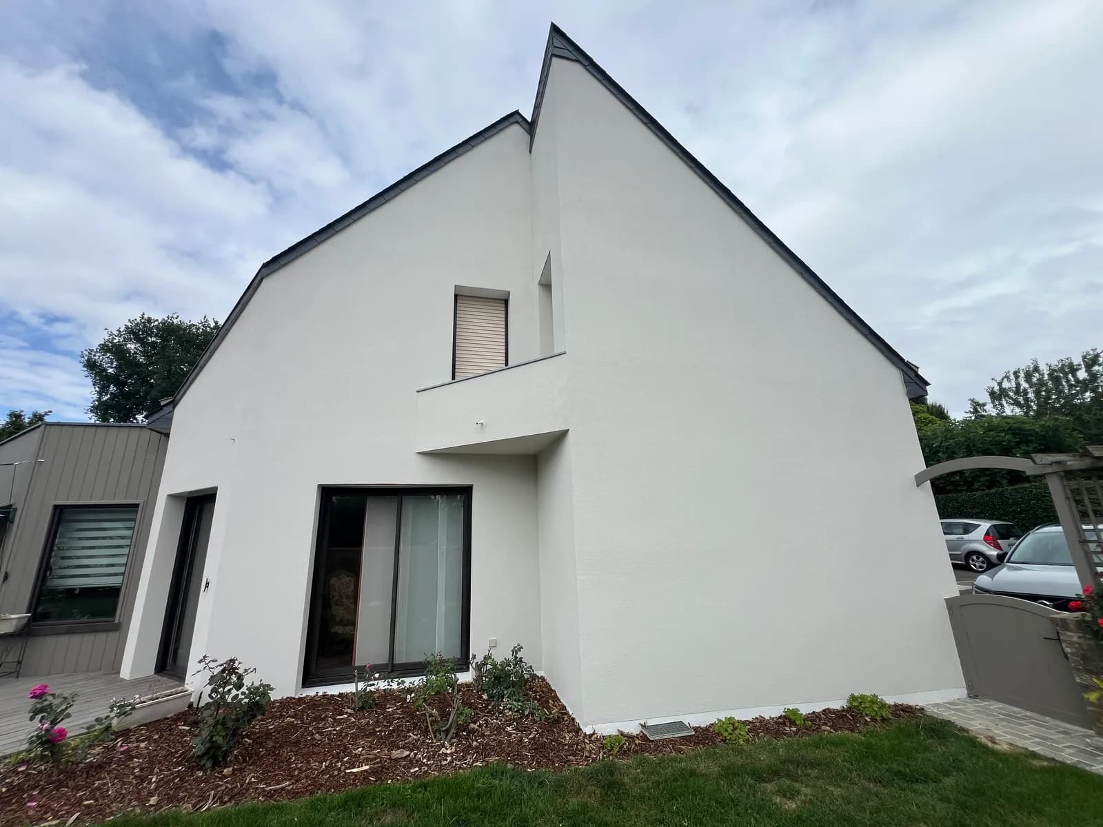 Chantier d'isolation thermique par l'extérieur réalisé par ISONERGI en Ille-et-Vilaine