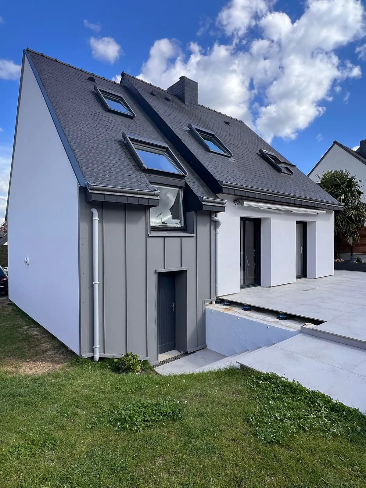 Chantier d'isolation thermique par l'extérieur réalisé par ISONERGI en Ille-et-Vilaine