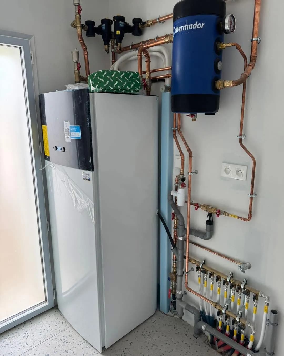 Installation de pompe à chaleur réalisée par ISONERGI dans la région de Rennes
