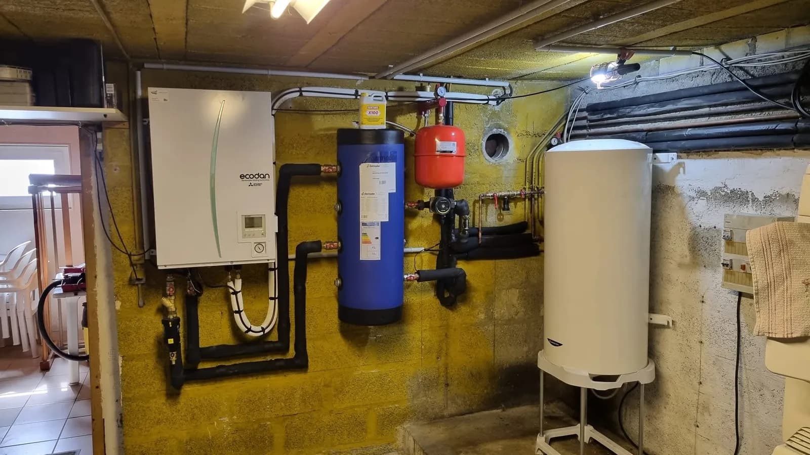 Installation de pompe à chaleur réalisée par ISONERGI dans la région de Rennes