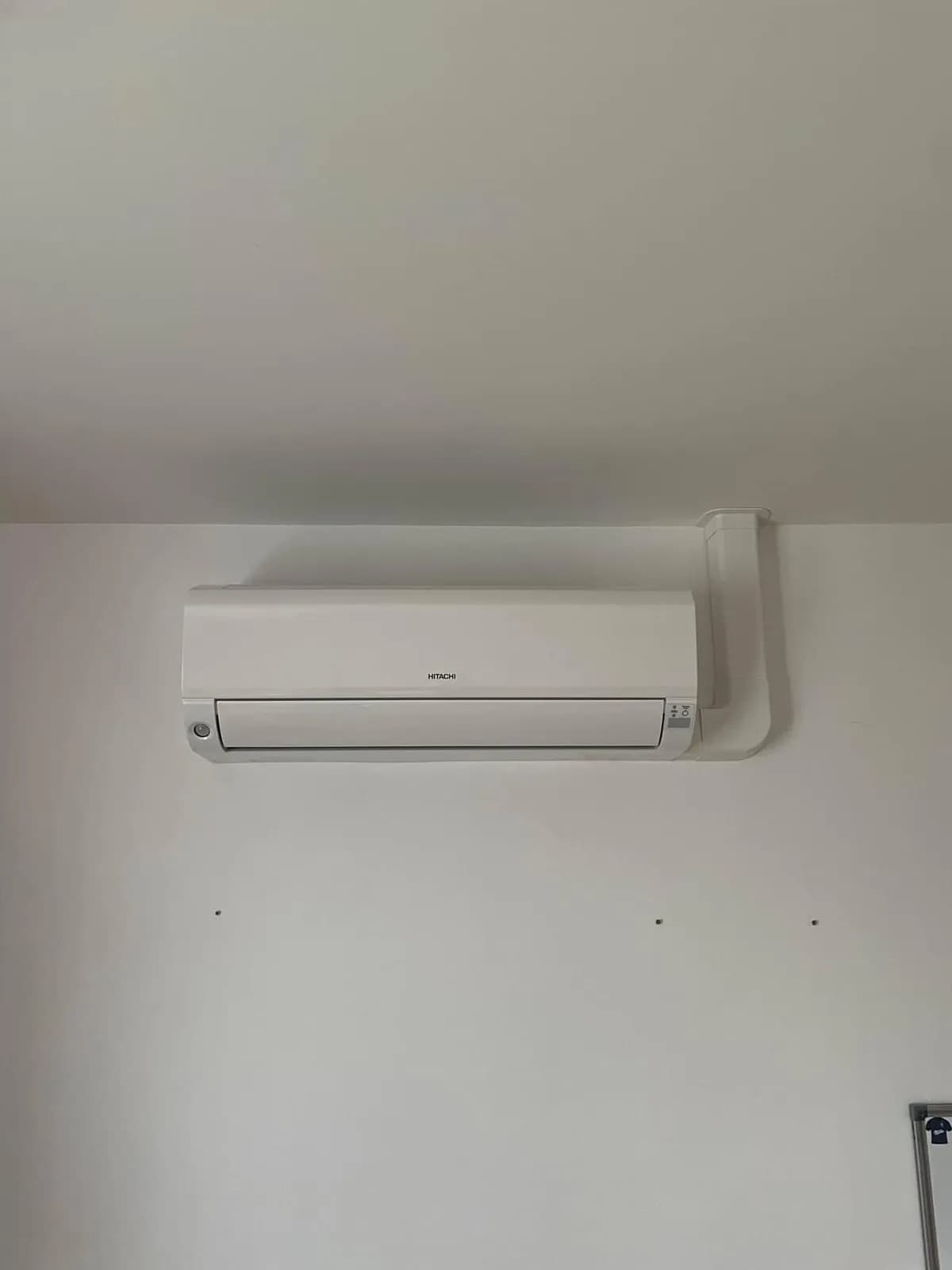 Installation de pompe à chaleur réalisée par ISONERGI dans la région de Rennes
